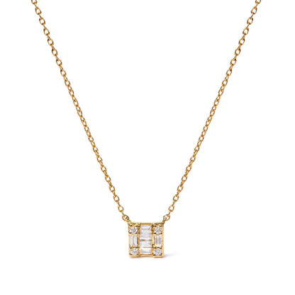 Collar con colgante cuadrado de oro amarillo de 10K y 1/10 Cttw de diamantes redondos y baguette de talla compuesta en mosaico de 18 pulgadas (color H-I, claridad I1-I2)
