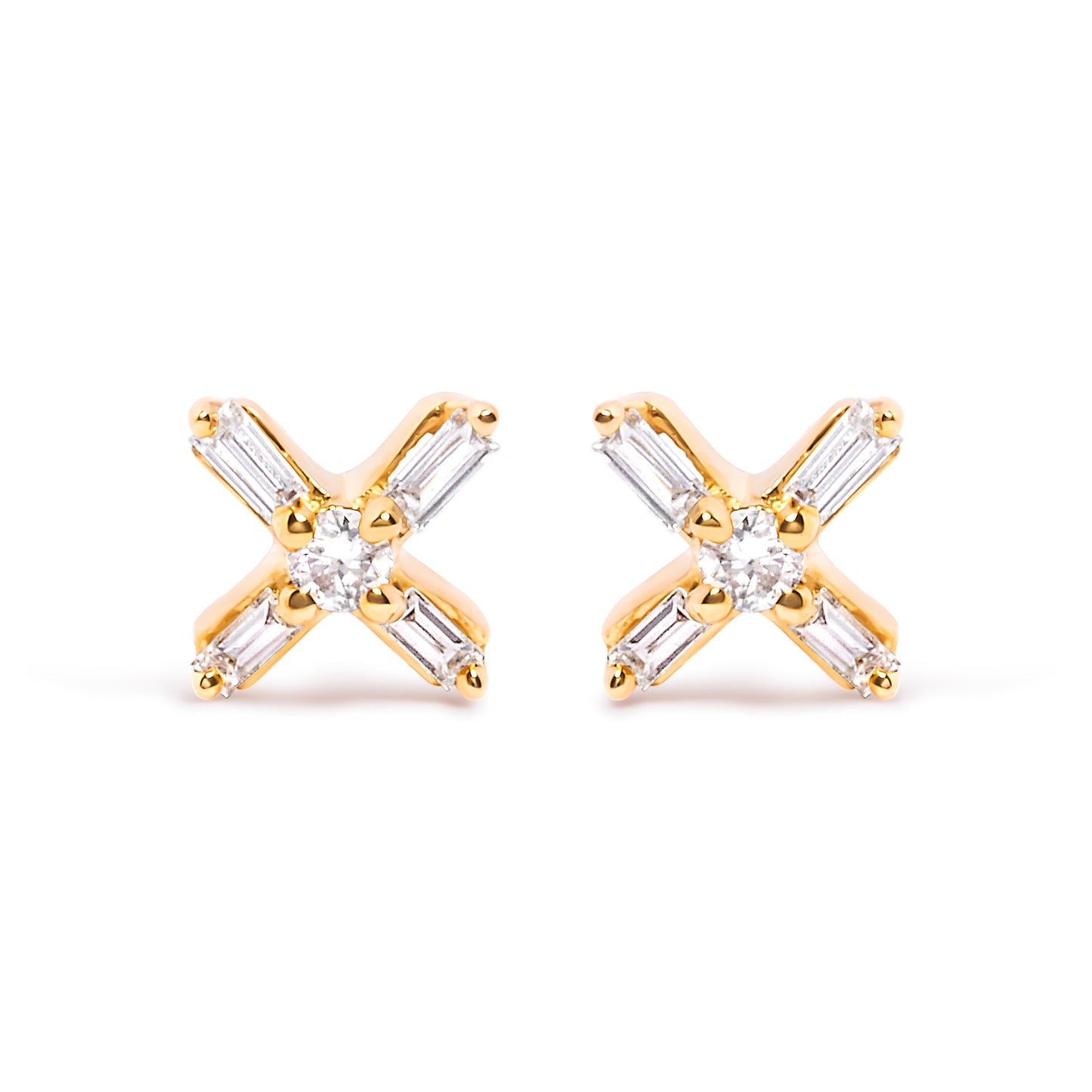 Pendientes de tuerca de oro amarillo de 10 quilates con diamantes redondos y de talla baguette de 1/10 Cttw en forma de X (color H-I, claridad I1-I2)