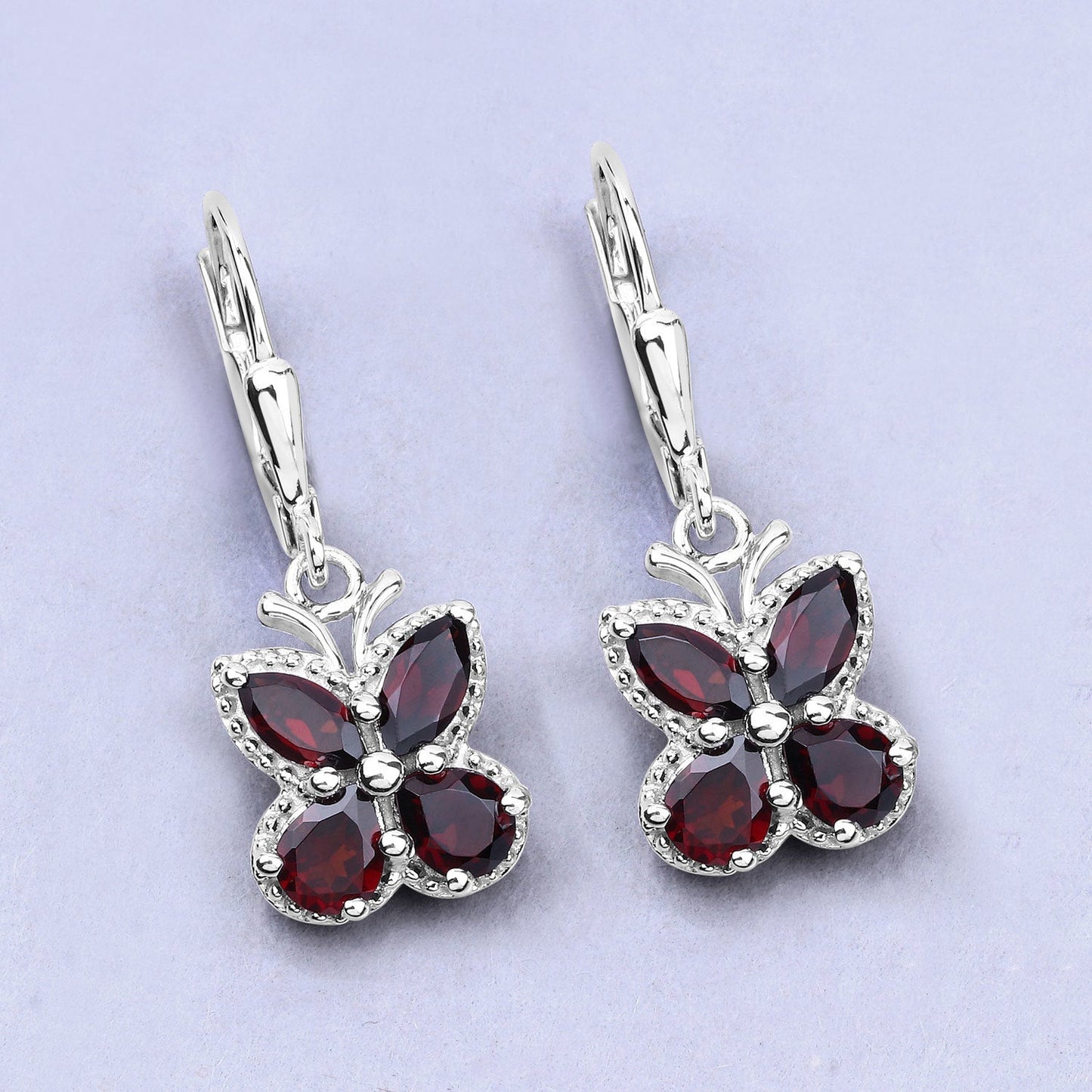 Pendientes de Plata de Ley .925 con Granate Genuino de 2.60 Quilates