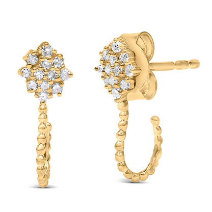 Pendientes de aro con racimo floral y abalorios de diamantes de 1/10 Cttw (color H-I, claridad I1-I2) de plata de ley .925 chapada en oro amarillo de 14K