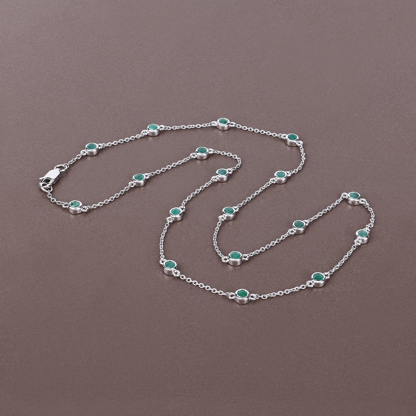 Collar de plata de ley .925 con esmeralda auténtica de 1.80 quilates
