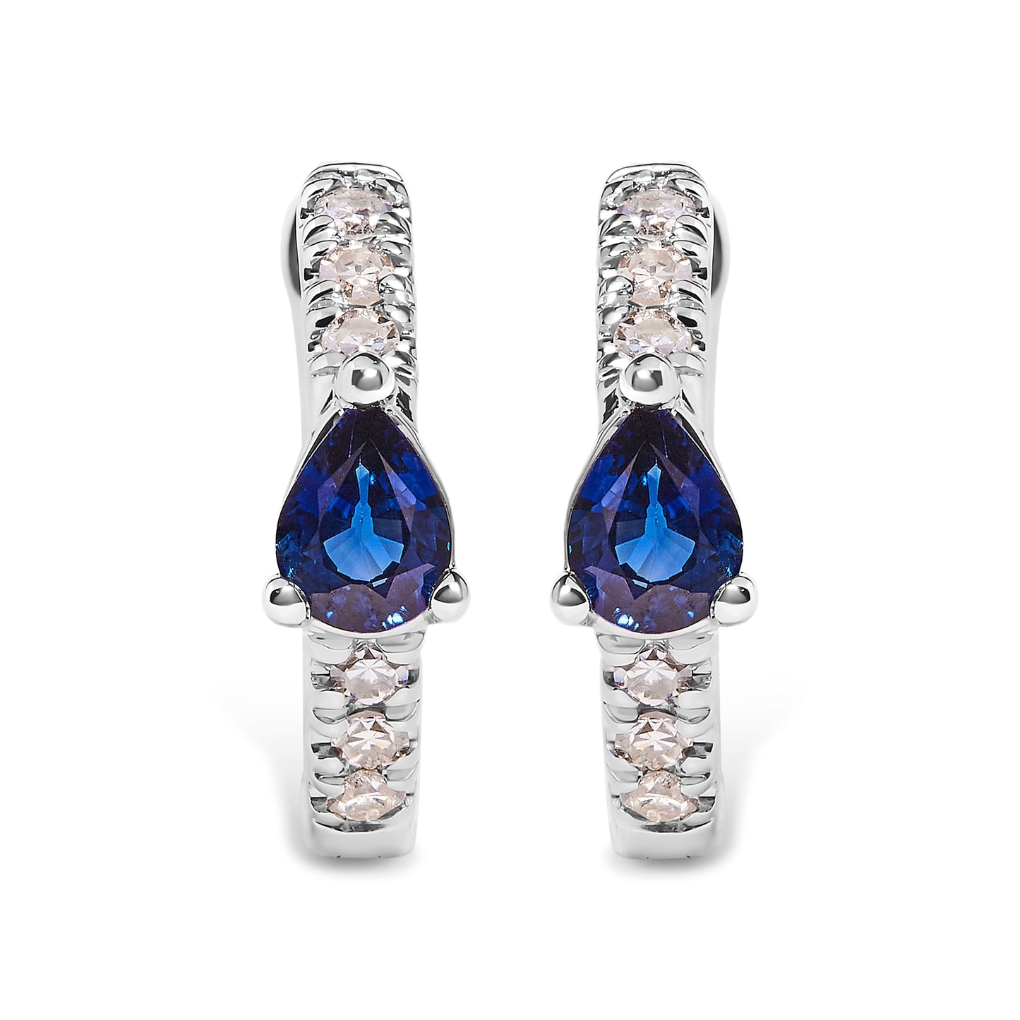 Pendientes de aro tipo huggie de zafiro azul con forma de pera de oro blanco de 10 qt y diamantes de 1/10 Cttw (color H-I, claridad I1-I2)