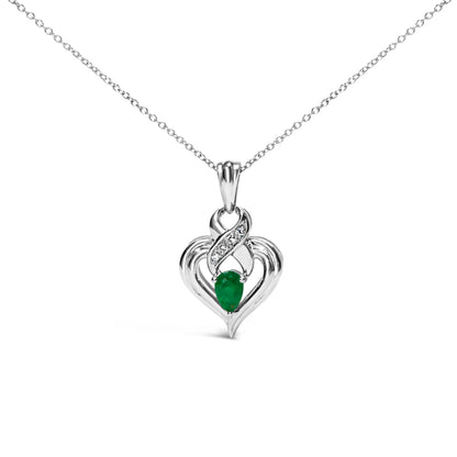 Collar con colgante de corazón de esmeralda en forma de pera de 6x4 mm y detalles de diamantes de plata de ley .925 (Color H-I, Claridad SI1-SI2) - 45.72 cm