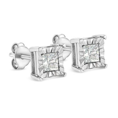 Pendientes de tuerca solitario con diamantes de talla princesa de 1/2 quilate, engaste milagro, plata de ley .925 (color I-J, claridad SI1-SI2)