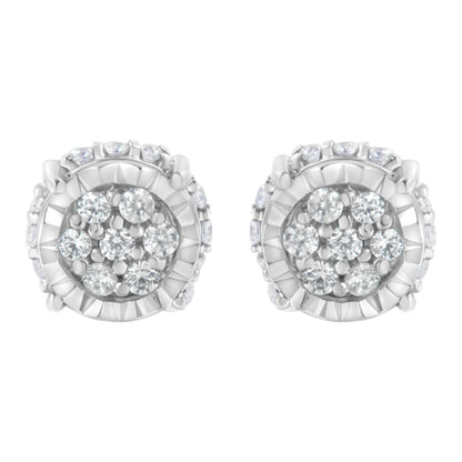 Pendientes de tuerca florales de plata de ley .925 con diamantes de talla redonda de 1/3 cttw (Claridad I-J, Color I3)