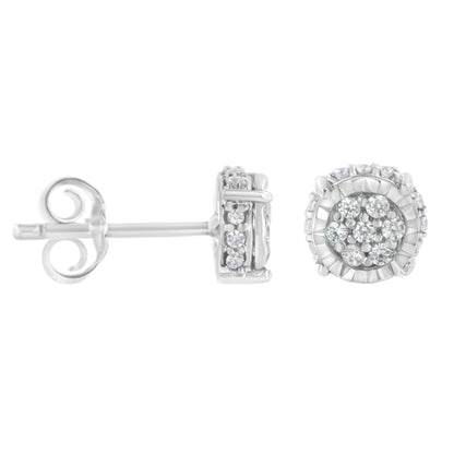 Pendientes de tuerca florales de plata de ley .925 con diamantes de talla redonda de 1/3 cttw (Claridad I-J, Color I3)