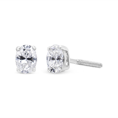 Pendientes de botón solitario ovalados de 1,00 Cttw de diamante cultivado en laboratorio de oro blanco de 14K (color F-G, claridad VS2-SI1)