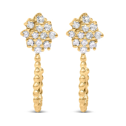 Pendientes de aro con racimo floral y abalorios de diamantes de 1/10 Cttw (color H-I, claridad I1-I2) de plata de ley .925 chapada en oro amarillo de 14K