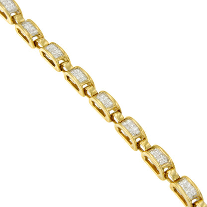 Pulsera de eslabones rectangulares de oro amarillo de 10K con diamantes de talla princesa de 2.0 Cttw con engaste invisible (color I-J, claridad SI2-I1) - 7"