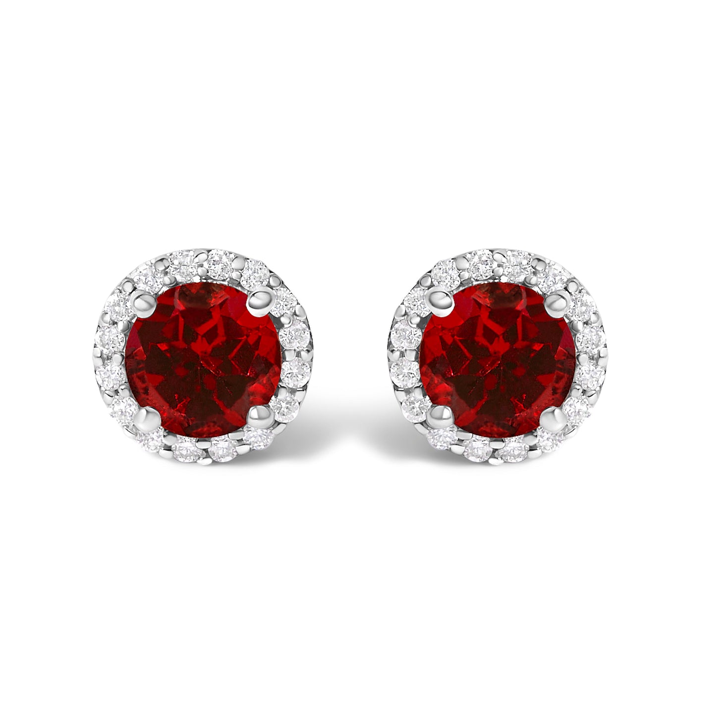 Pendientes de oro blanco de 10K con amatista morada y halo de diamantes de 1/6 Cttw