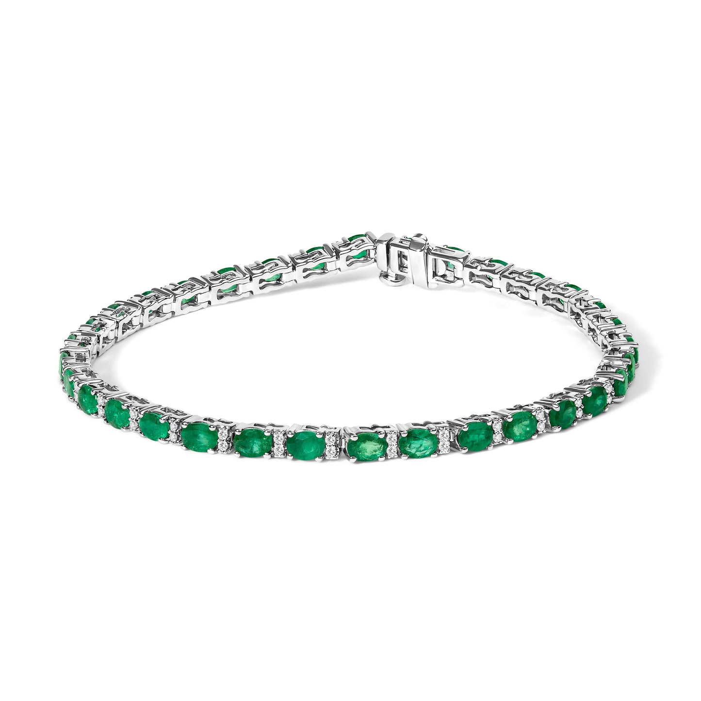 Pulsera de tenis de oro blanco de 14 quilates con esmeraldas verdes ovaladas y diamantes alternados
