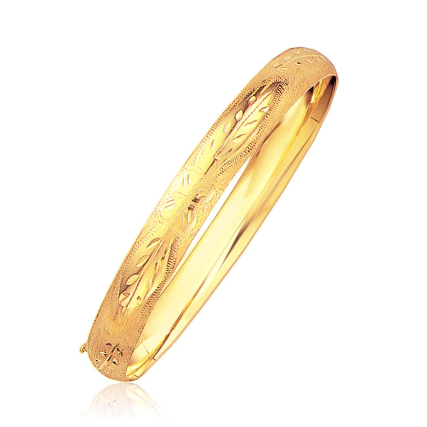 Brazalete clásico con grabado floral en oro amarillo de 14k (8.0mm)