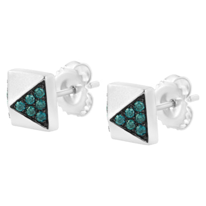 Pendientes de botón de oro blanco de 14 quilates con diamantes azules tratados de 1/4 quilates de peso total (Color azul, Claridad SI1-SI2)