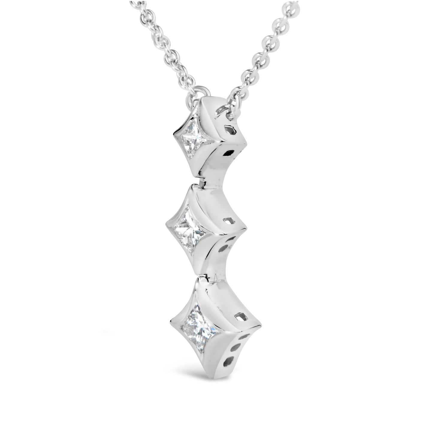 Collar con Colgante de Oro Blanco de 10K, 1/5 Cttw, con 3 Piedras de Diamantes Corte Princesa, 18" (Color H-I, Claridad SI2-I1)