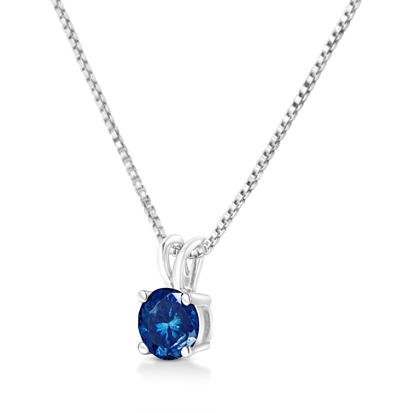 Collar con colgante de oro blanco de 14K con diamante azul de laboratorio de talla brillante redonda de 1/4 Cttw, solitario de 4 puntas (color azul, claridad VVS2-VS1) - 18"