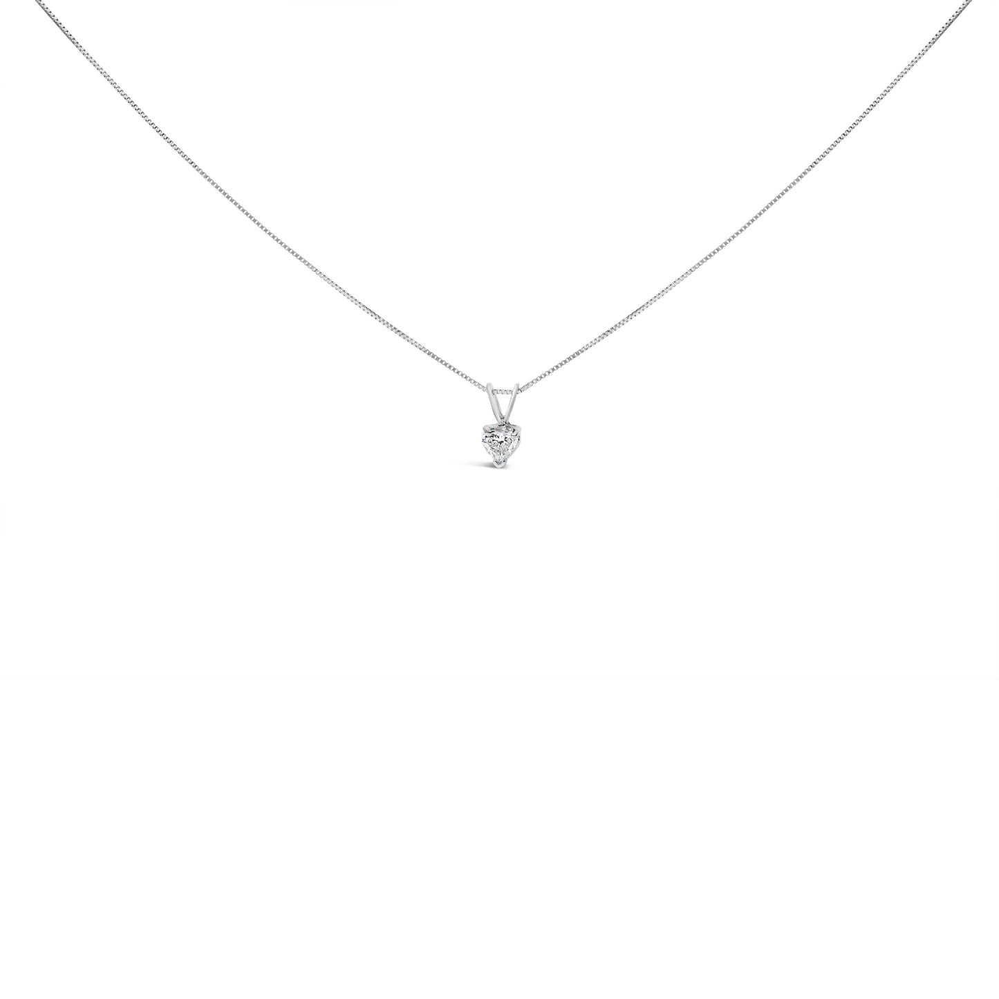 Collar con colgante de oro blanco de 14K con diamante solitario clásico en forma de corazón de 3/8 Cttw y 45 cm (color H-I, claridad VS2-SI1)