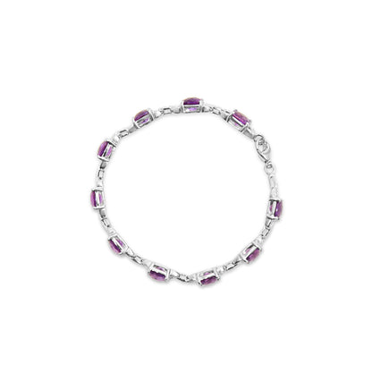 Brazalete tipo tenis de plata de ley .925 con amatista talla cojín de 7 mm y diamantes (color I-J, claridad I1-I2) - Talla 7"