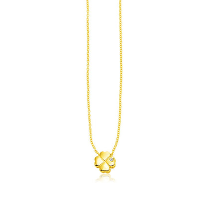 Collar de trébol de cuatro hojas pulido de oro amarillo de 14k con diamante