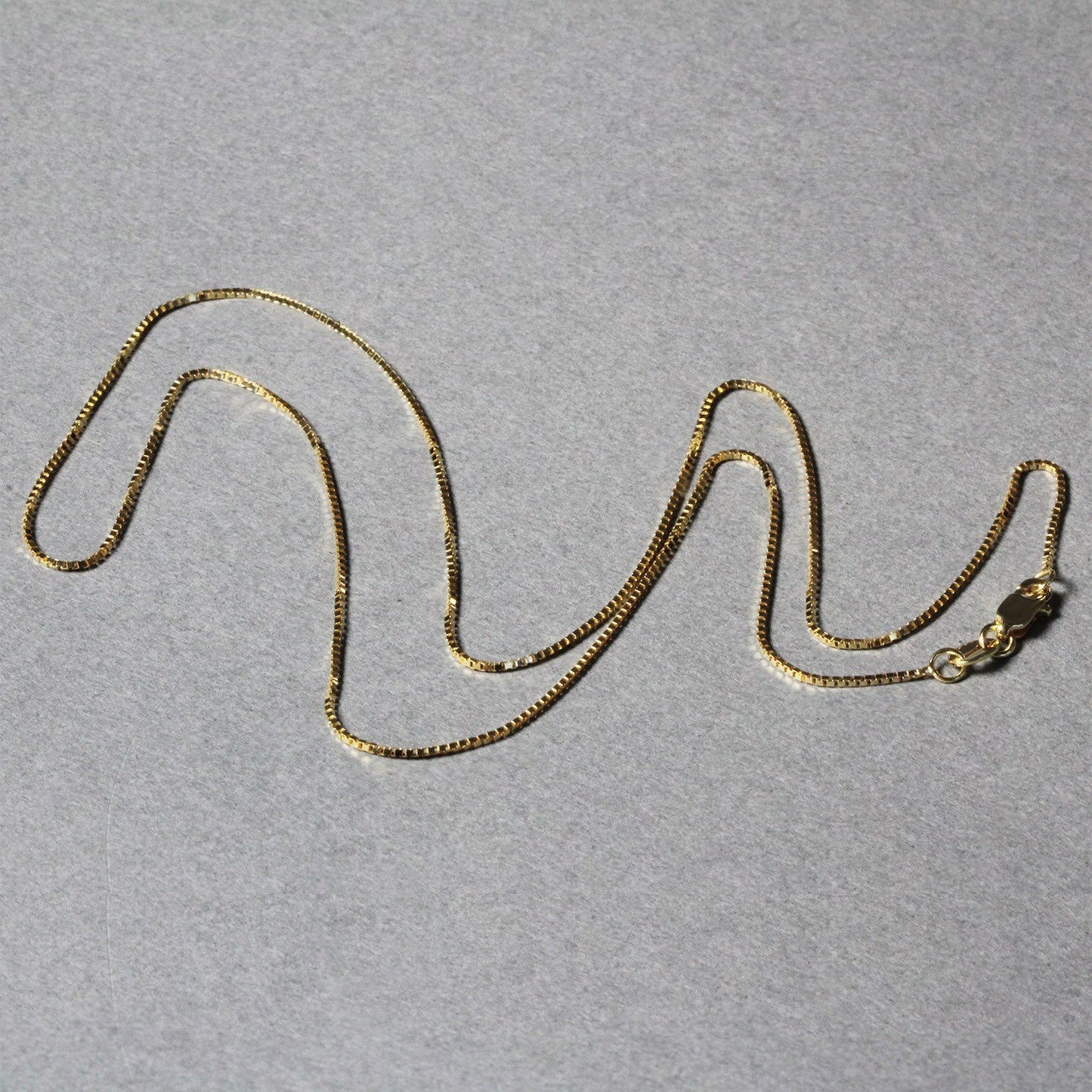 Cadena clásica de oro amarillo de 14k de 0.7mm