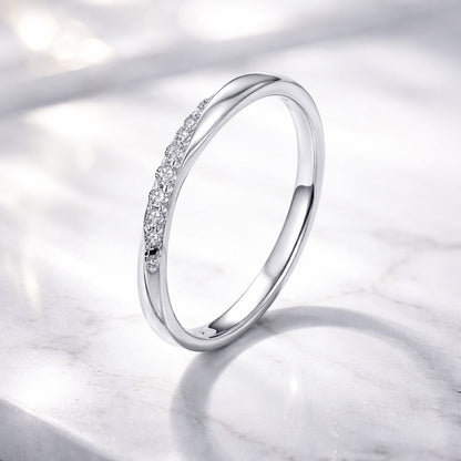 Anillo de Plata Fina 925 con Circonitas Engastadas y Baño de Platino Talla 6 para Mujer
