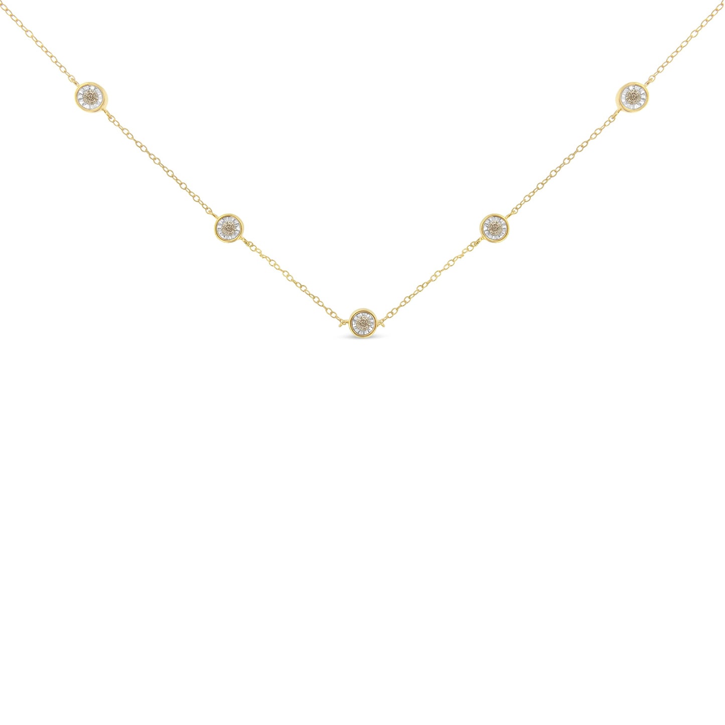 Collar de plata de ley chapado en oro amarillo con diamantes (1/2 cttw, color K-L, claridad I2-I3)