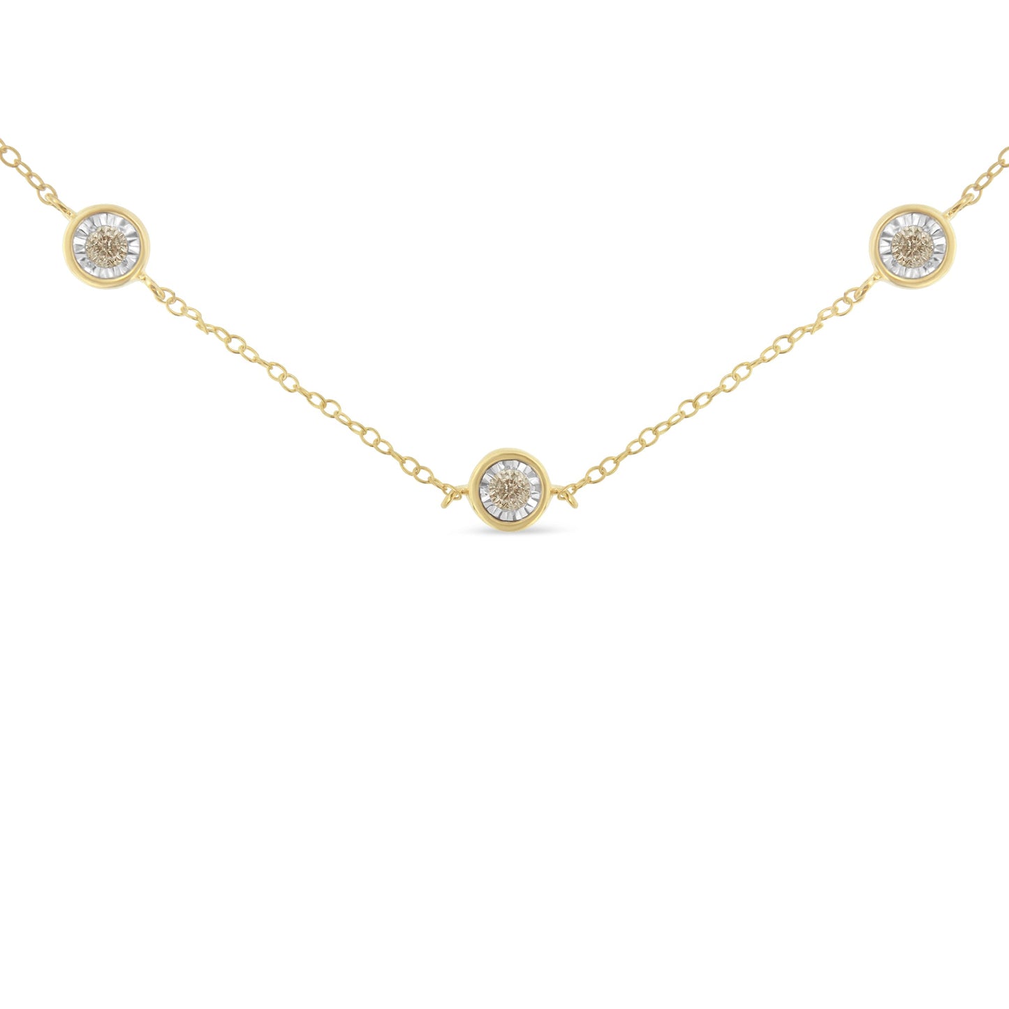 Collar de plata de ley chapado en oro amarillo con diamantes (1/2 cttw, color K-L, claridad I2-I3)