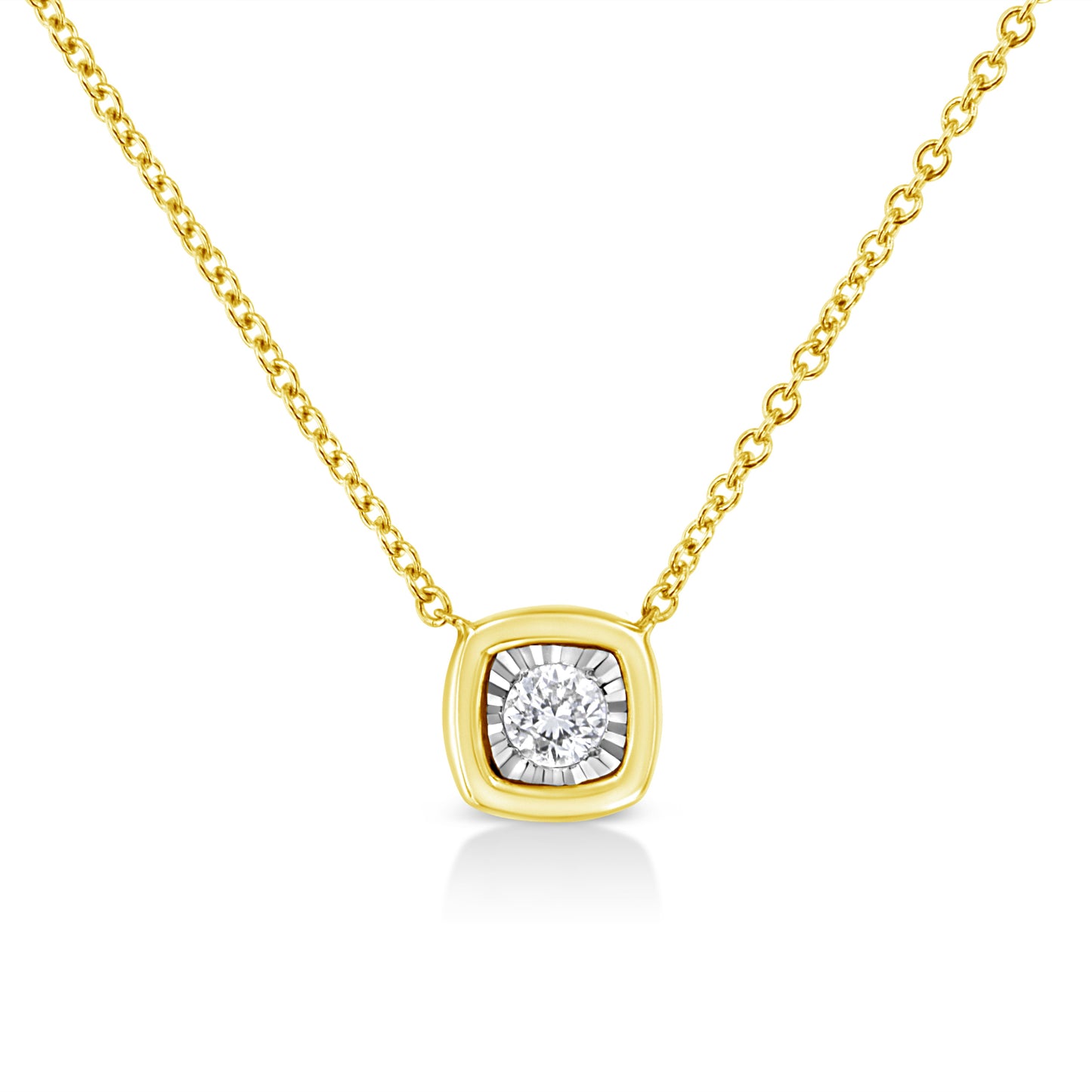 Collar con colgante cuadrado de 45,72 cm de oro amarillo de 10 K enchapado en plata de ley .925 con 1/10 quilates de diamante redondo en engaste de ilusión (color K-L, claridad I2-I3)