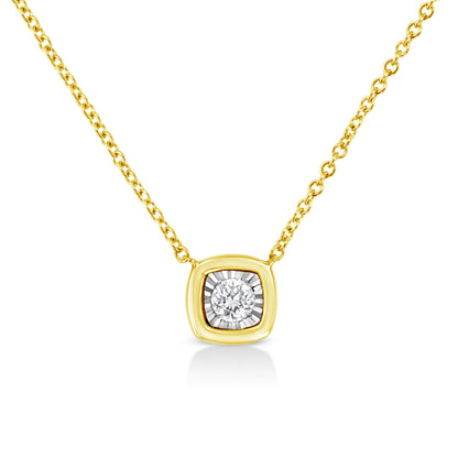 Collar con colgante cuadrado de 45,72 cm de oro amarillo de 10 K enchapado en plata de ley .925 con 1/10 quilates de diamante redondo en engaste de ilusión (color K-L, claridad I2-I3)
