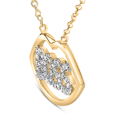 Collar con colgante "Boss" de plata chapada en oro amarillo de 14 quilates con diamantes de 0,25 quilates - 18 pulgadas