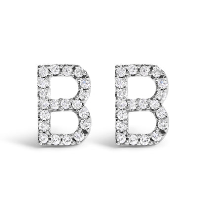 Pendiente de botón con la inicial "A" de diamante de 1/10 quilates de oro blanco de 10 quilates
