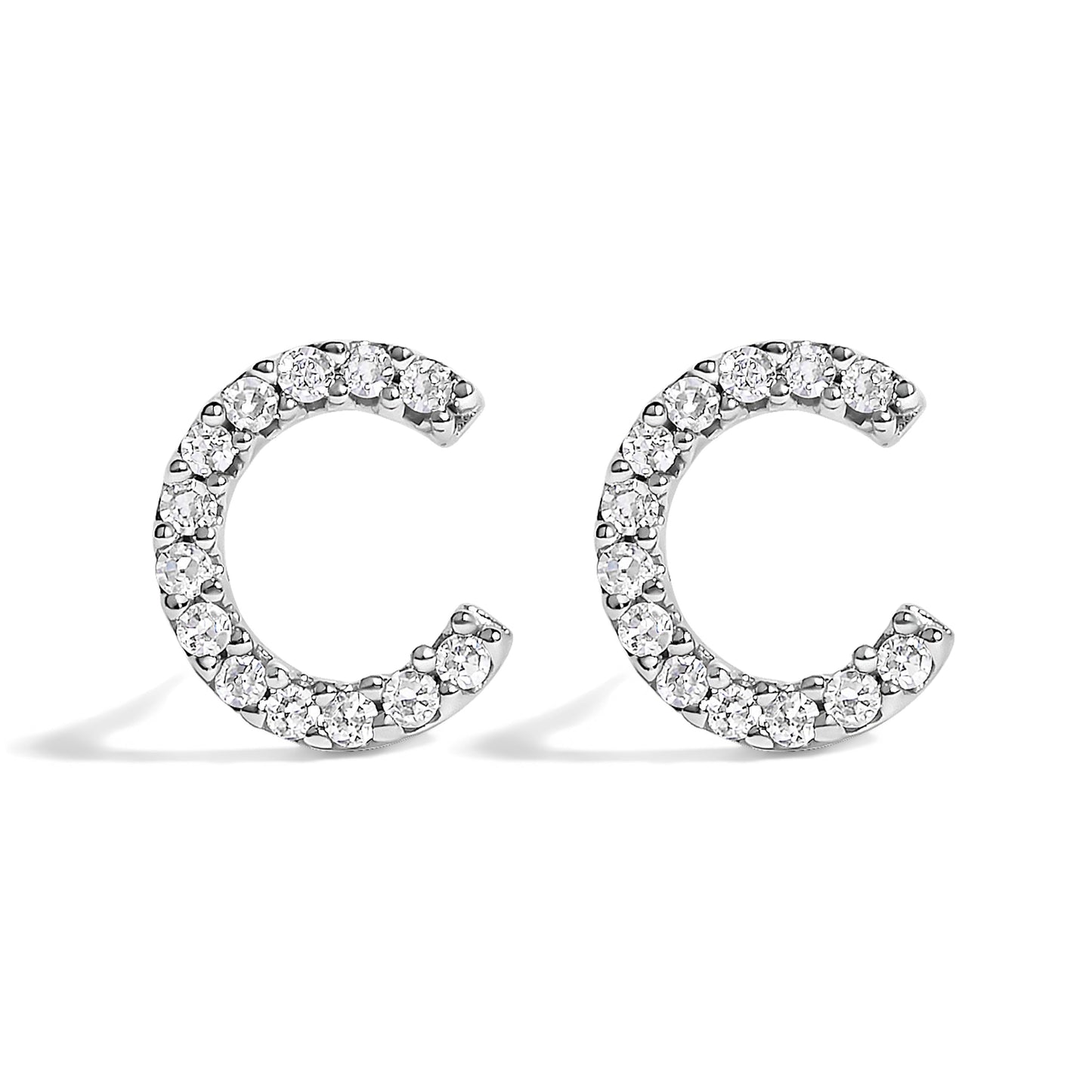 Pendiente de botón con la inicial "A" de diamante de 1/10 quilates de oro blanco de 10 quilates