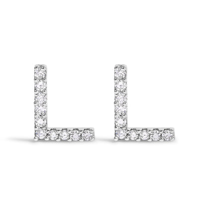 Pendiente de botón con la inicial "A" de diamante de 1/10 quilates de oro blanco de 10 quilates
