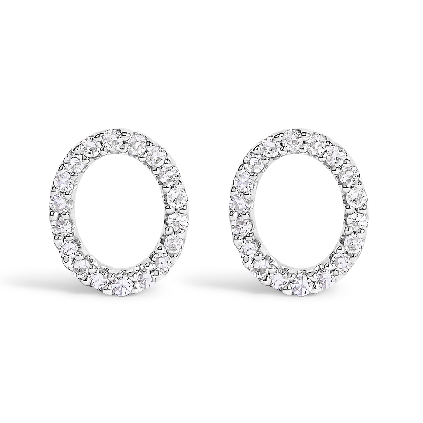Pendiente de botón con la inicial "A" de diamante de 1/10 quilates de oro blanco de 10 quilates
