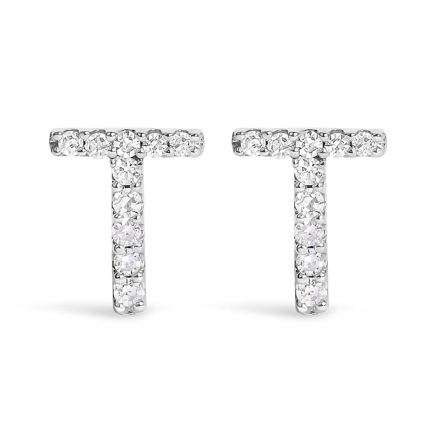 Pendiente de botón con la inicial "A" de diamante de 1/10 quilates de oro blanco de 10 quilates