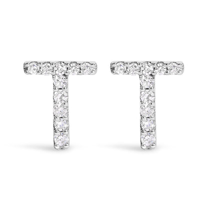 Pendiente de botón con la inicial "A" de diamante de 1/10 quilates de oro blanco de 10 quilates
