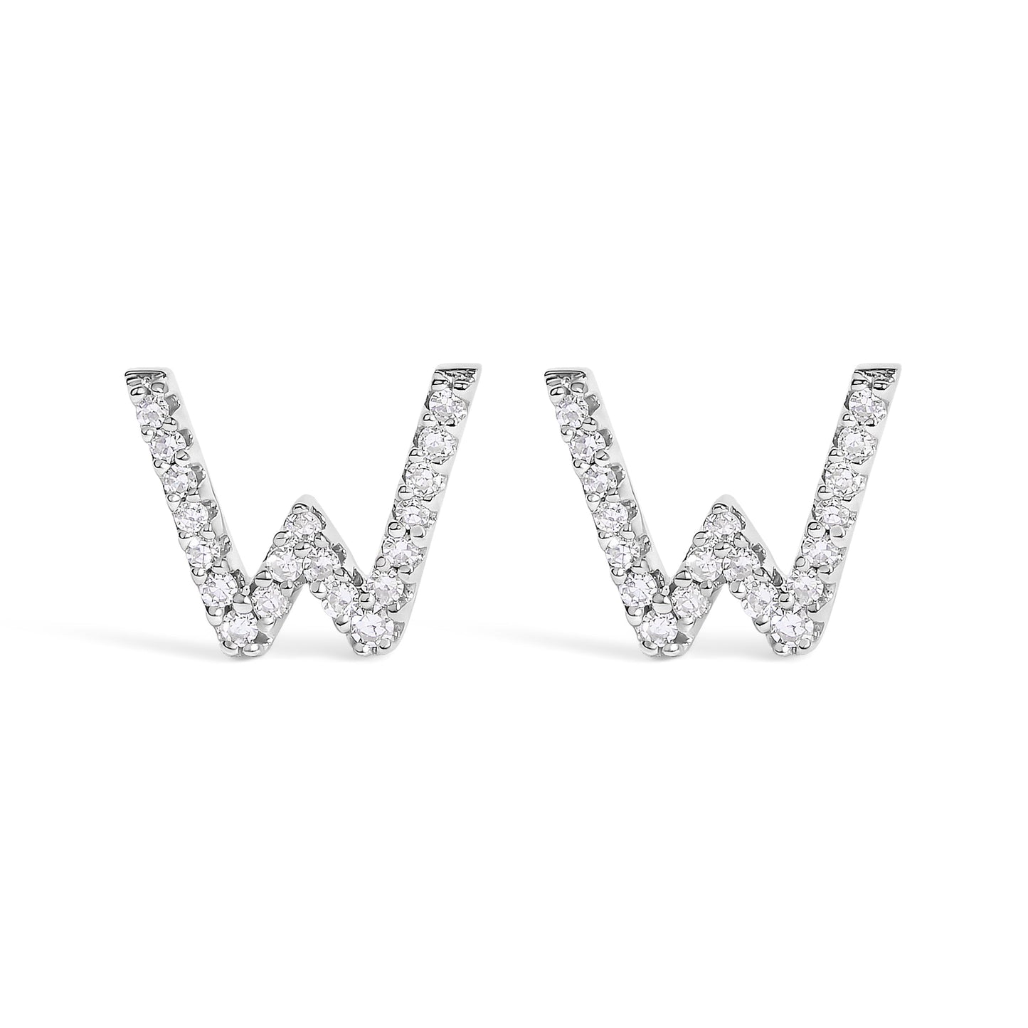Pendiente de botón con la inicial "A" de diamante de 1/10 quilates de oro blanco de 10 quilates