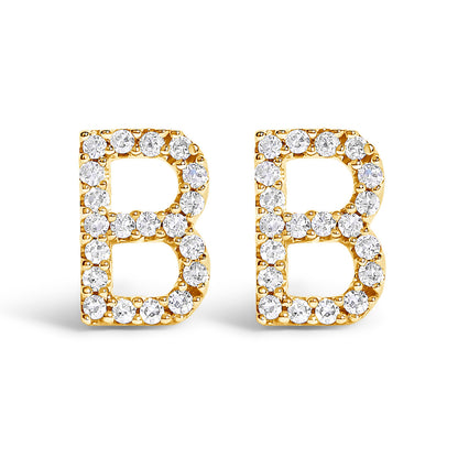 Pendiente de botón con la inicial "A" de diamante de 1/10 quilates de oro blanco de 10 quilates