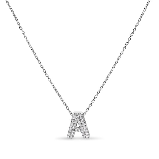 Collar con colgante de burbuja con inicial "A" y acento de diamantes en oro blanco de 10K