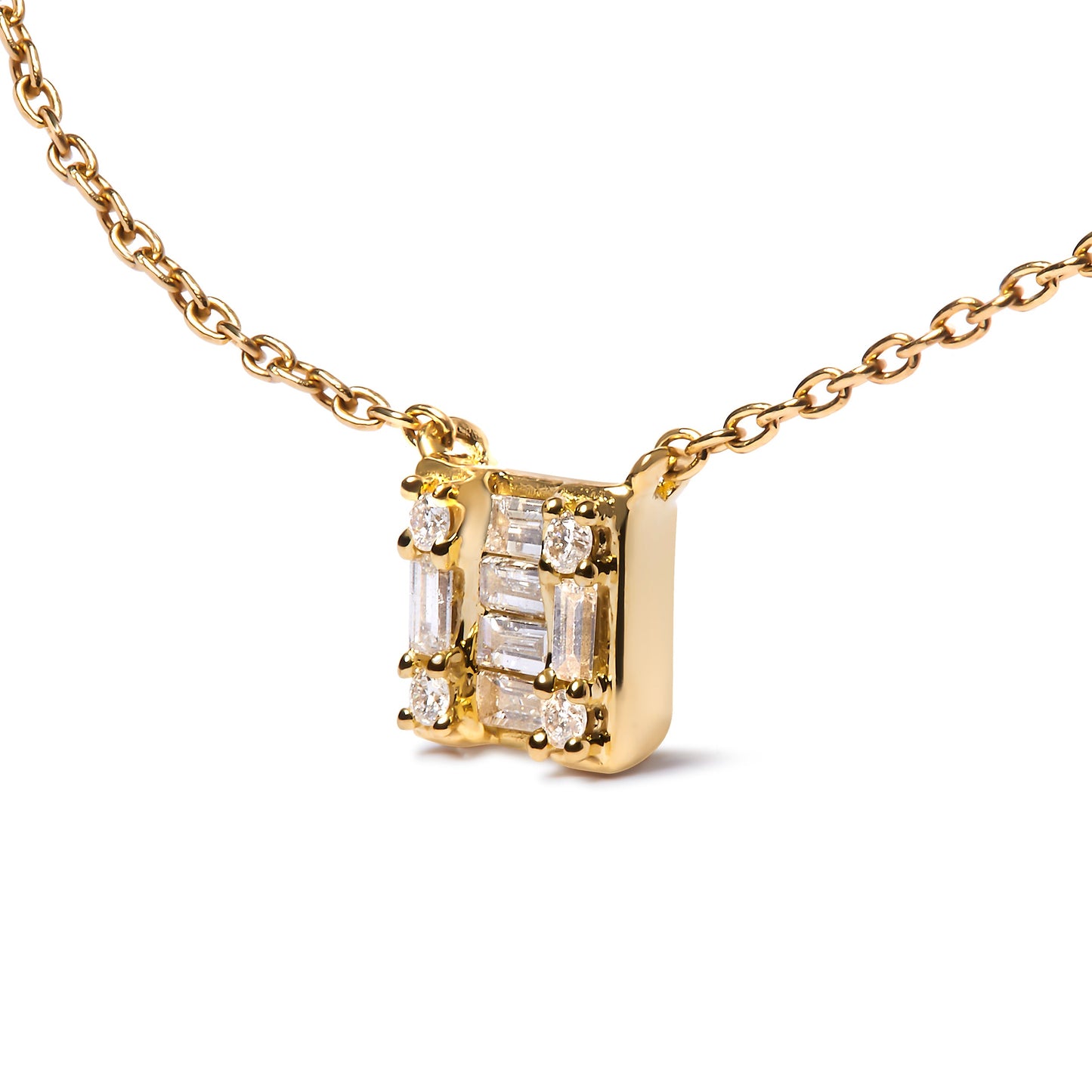 Collar con colgante cuadrado de oro amarillo de 10K y 1/10 Cttw de diamantes redondos y baguette de talla compuesta en mosaico de 18 pulgadas (color H-I, claridad I1-I2)