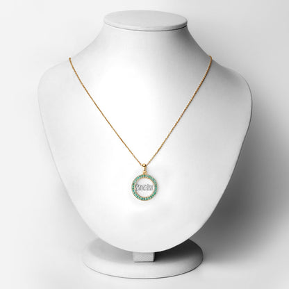 Colgante de plata de ley .925 con esmeralda auténtica de 0.54 quilates