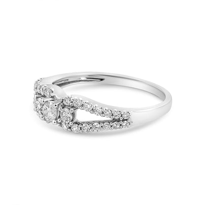 Anillo de oro blanco de 10K con 1/2 quilate de diamantes redondos de tres piedras con banda de brazo dividido (color H-I, claridad SI1-SI2) - Talla 6