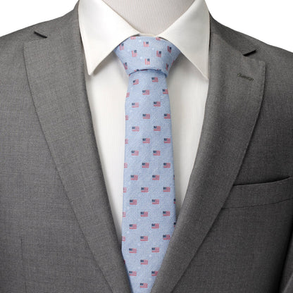 Corbata de hombre azul claro con la bandera estadounidense