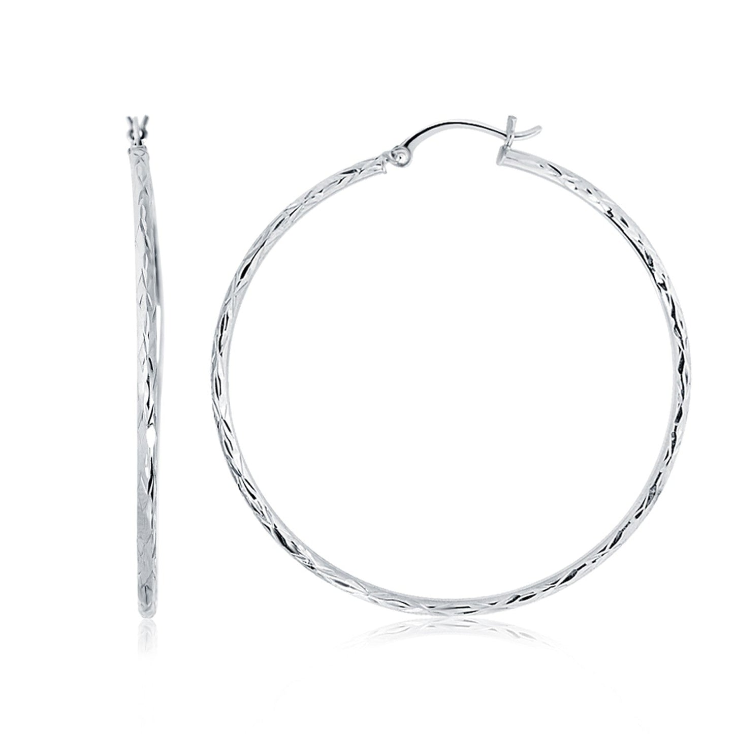 Pendientes de aro de oro blanco de 14k con corte de diamante (4.45 cm de diámetro)