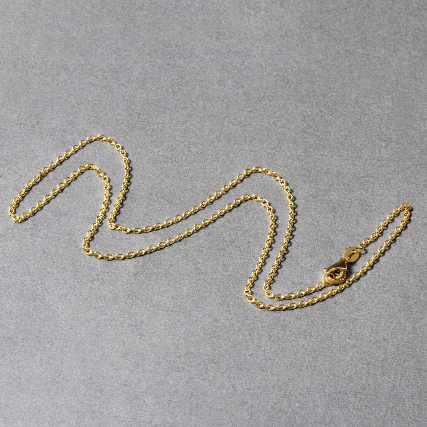 Cadena de eslabones redondos tipo cable de oro amarillo de 14k y 1,5 mm