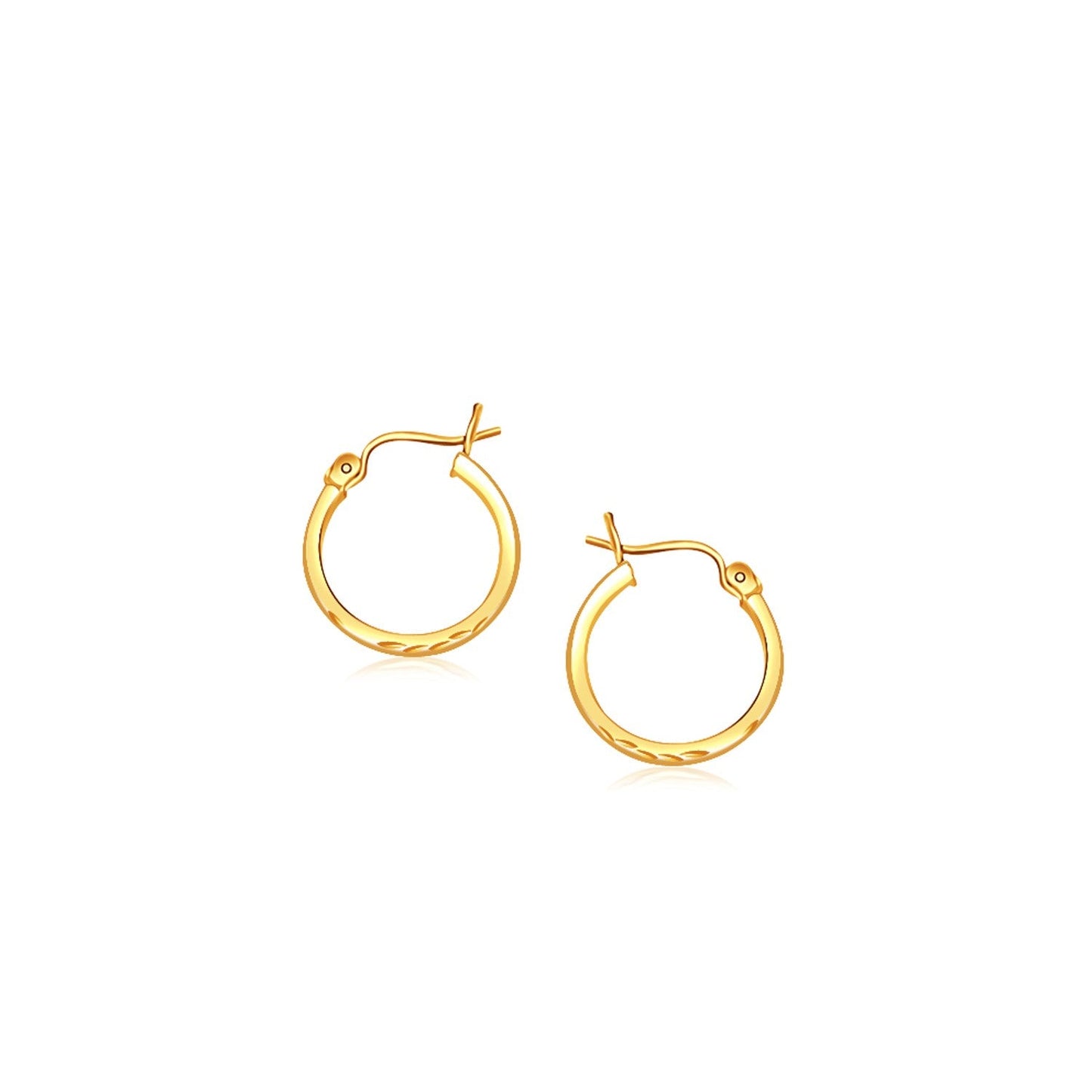 Pendiente de aro delgado de oro amarillo de 14k con acabado diamantado (15 mm de diámetro)