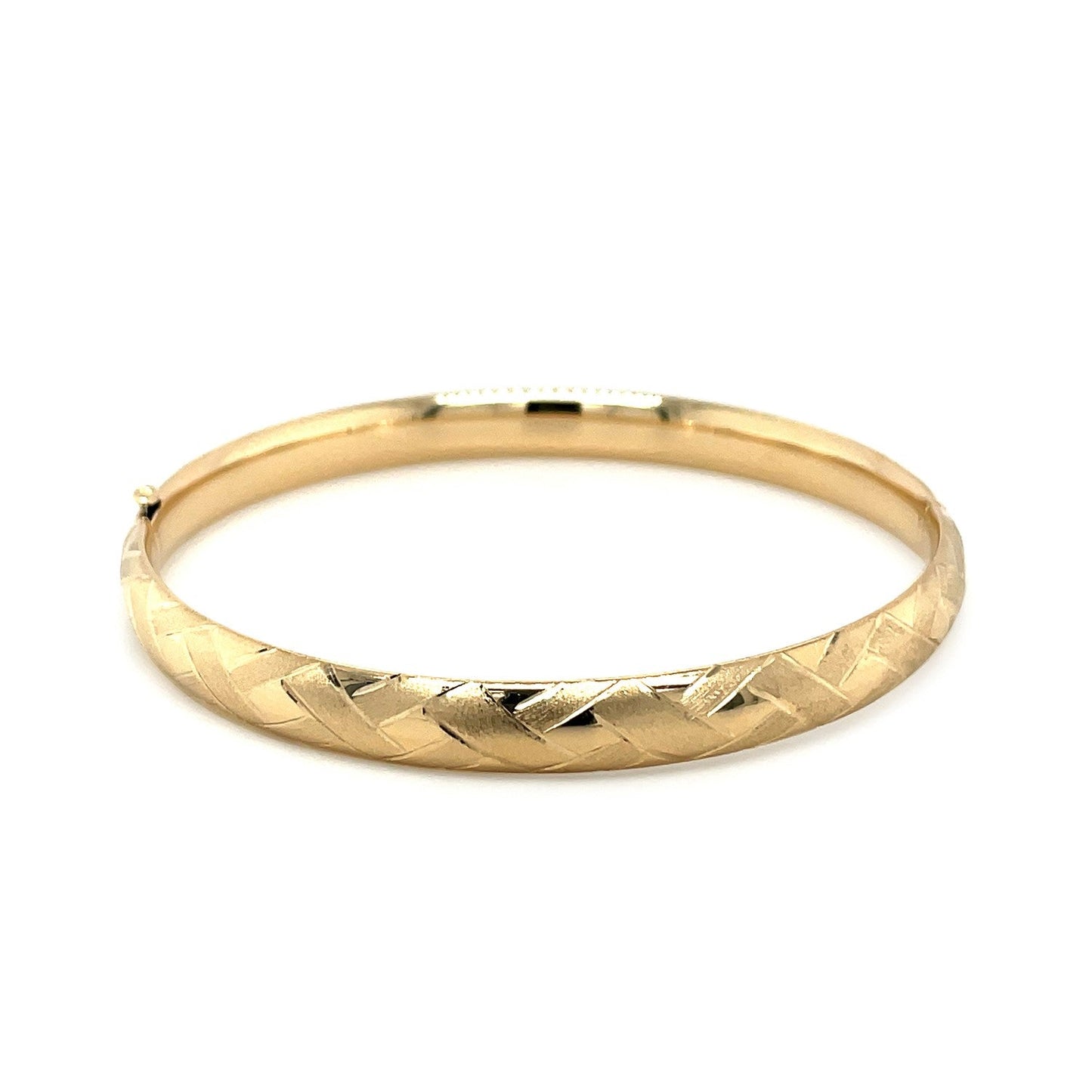 Brazalete abombado de oro amarillo de 14k con motivo trenzado