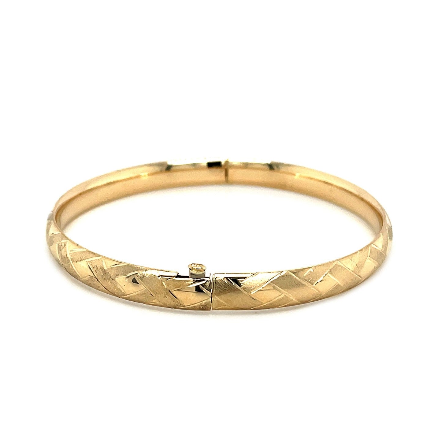 Brazalete abombado de oro amarillo de 14k con motivo trenzado
