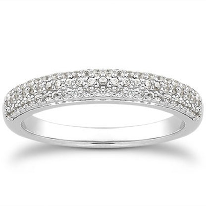 Anillo de boda de triple hilera con microincrustaciones de diamantes en oro blanco de 14 quilates