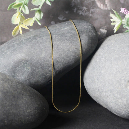 Cadena redonda de serpiente de oro amarillo de 14k de 0.7mm