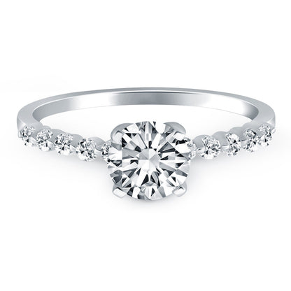 Anillo de compromiso de oro blanco de 14 quilates con diamantes y acentos de diamantes engastados en garras compartidas